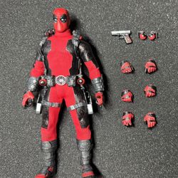 Mezco Deadpool 
