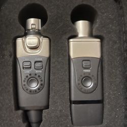 an Xvive U3 Microphone Wireless System