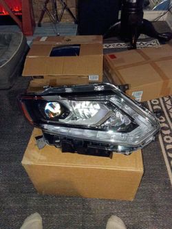 Halogen Headlights Assembly with LED DRL Strip for 2014 2015 2016 Rogue Headlamp Replacement Driver & Passenger Side