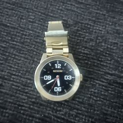 Nixxion Watch 