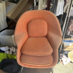 Womb Chair 