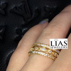 New 18k Yellow Gold Wedding Rings 