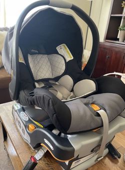 Chico Car Seat Keyfit 30 & 3 Base