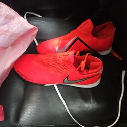 Orange Nike