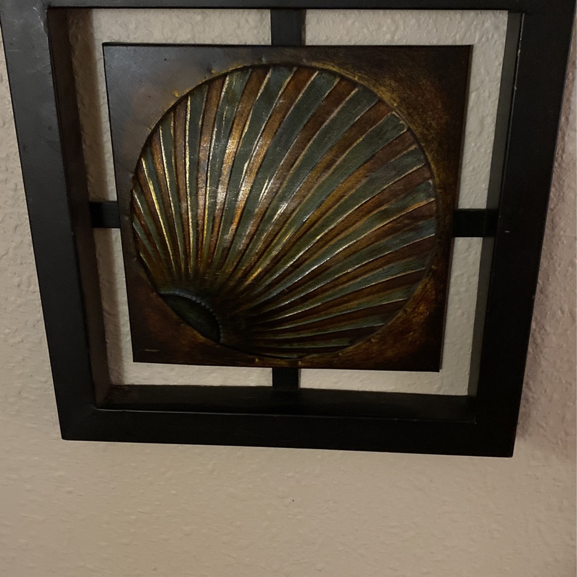 Metal Seashell Picture