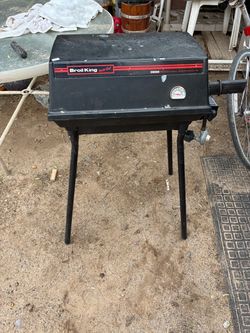 Broil King Porta-Chef Portable Gas Grill