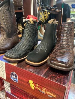 Botines punta cuadrada para hombre