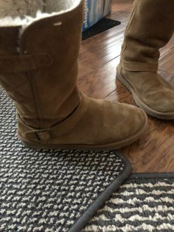 Women’s boots size 7
