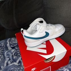 Nike Court Borough Low 2