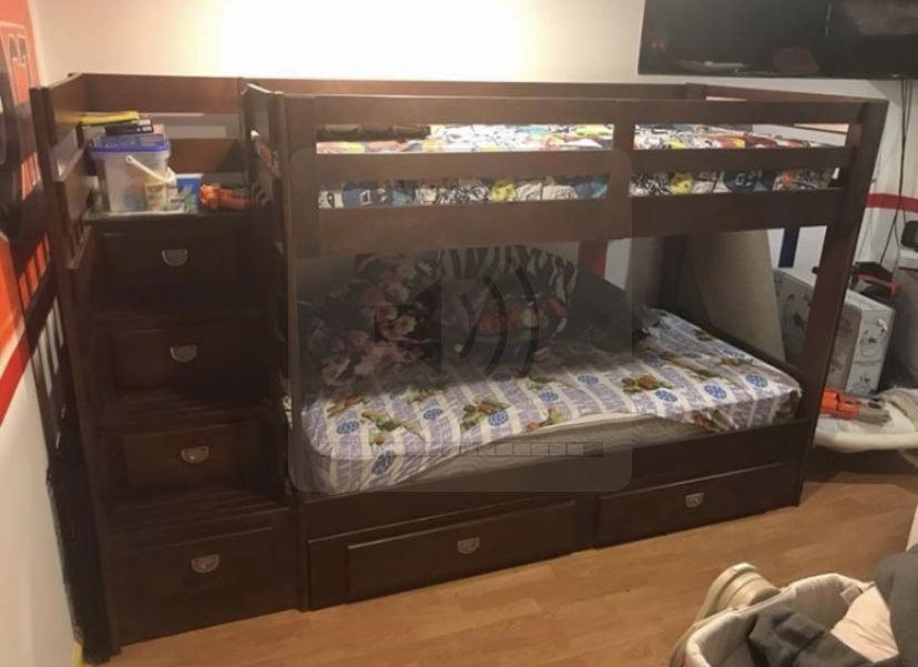 Bunk bed with drawers