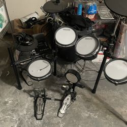 Used Simmons Electronic Drum Set