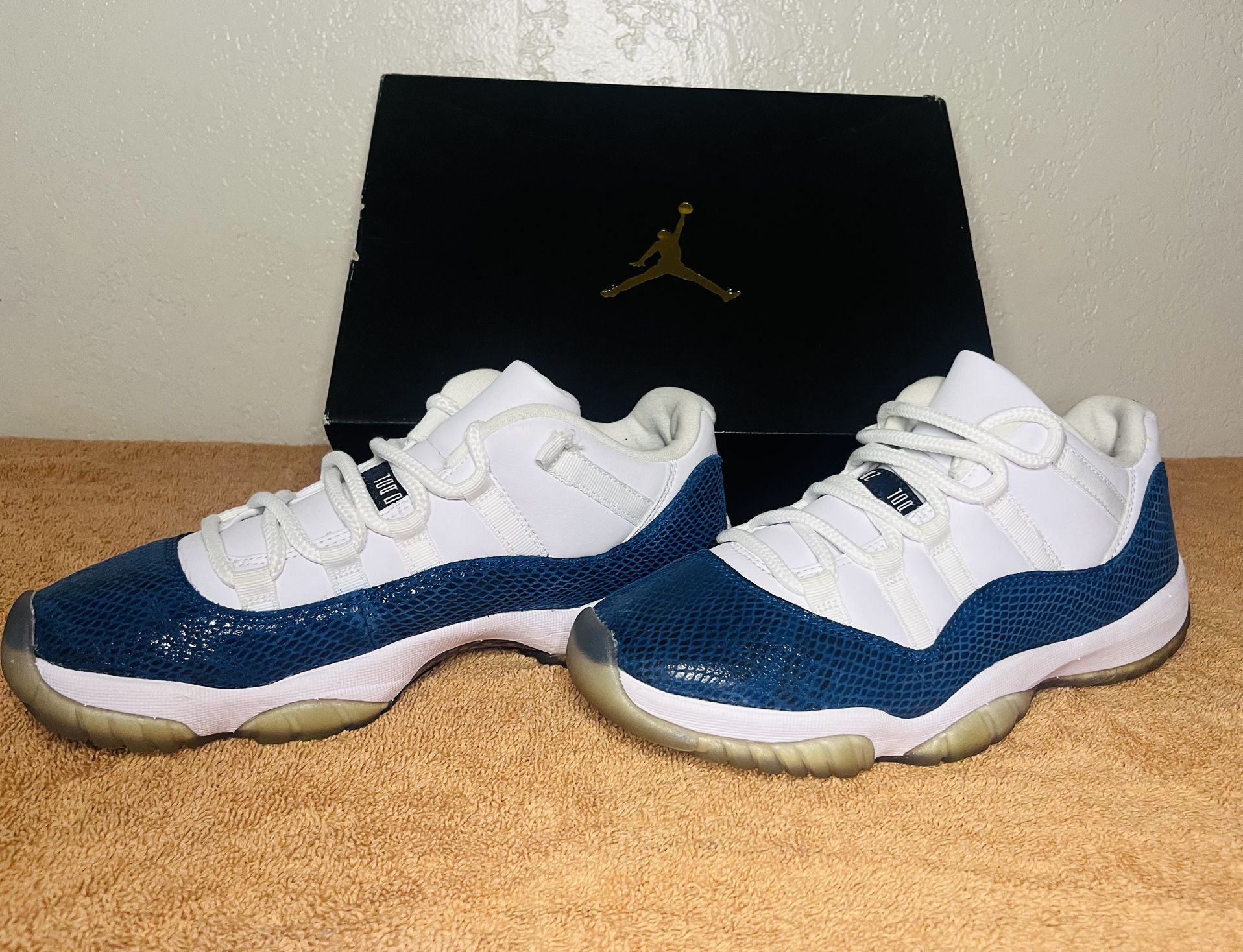 Nike Air Jordan 11 XI Retro Low Navy Snakeskin 2019 Size 8