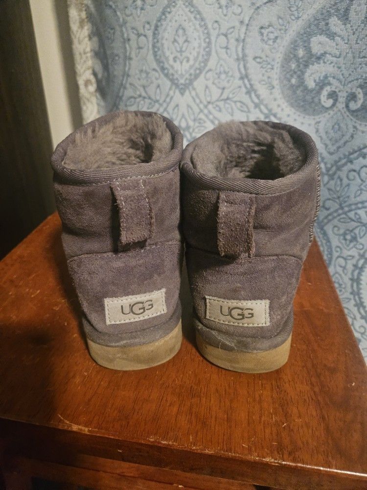 Uggs Women's Size 7