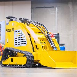 NEW | Landscaping & Farm Ready SDLL30 Mini Skid Steer • 23HP Gas 