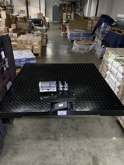 INDUSTRIAL FLOOR SCALE FOR ACCURATE WEIGHING (48”x48”)