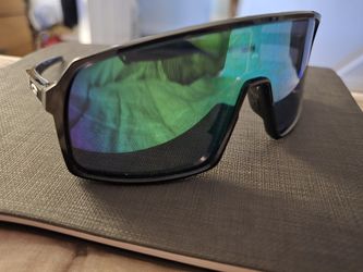 OAKLEY SUTRO SUN GLASSES