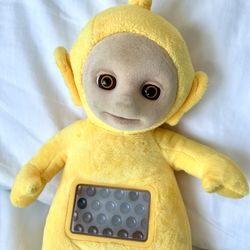 Teletubbies Lullaby Laa-Laa Teletubby Plush Musical Toy WORKS