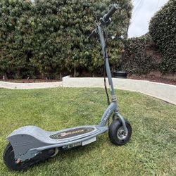Razor Scooter E 300