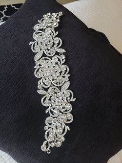 Hermoso tocado para boda o xv años .usado un par de horas nada más