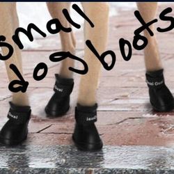 NEW SMALL 4 pieces waterproof non slip silicone protective rain boots for small dogs $10 FIRM