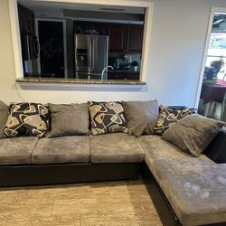 Grey Couch With Pillows