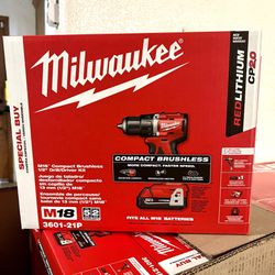Milwaukee M18 18V Lithium-Ion Brushless Cordless 1/2 in. Compact Drill/Driver with One 2.0 Ah Battery, Charger and Tool Bag