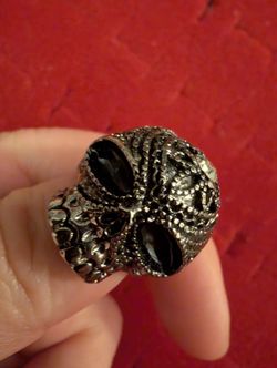 Alien Skull Ring