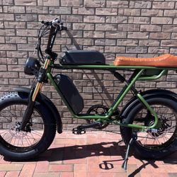 750 Watt Dual Rider/Dual Battery, Pegs, Electric Ebike, 26ah Total Amp Batteries (Removable), 80 Mile Distance(Long Seat/Dual Rider Style)