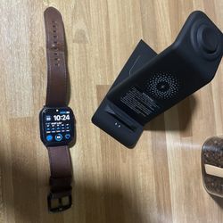 Apple Watch Series 7 - 45mm 