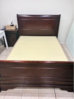 Queen bed
