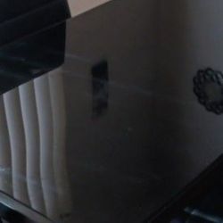 Beautiful Dining Table ( Chairs Not Included) $125