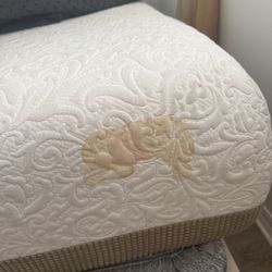 King Tempur-Pedic mattress
