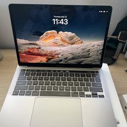 2022 MacBook Pro 13.3 M2 