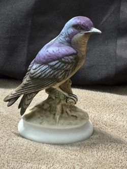 Vintage Lefton Hand Painted Purple Figurine (model KW1184)