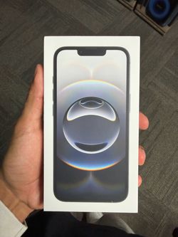 iPhone 16e