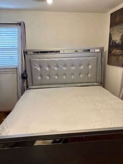 KING SIZE BED