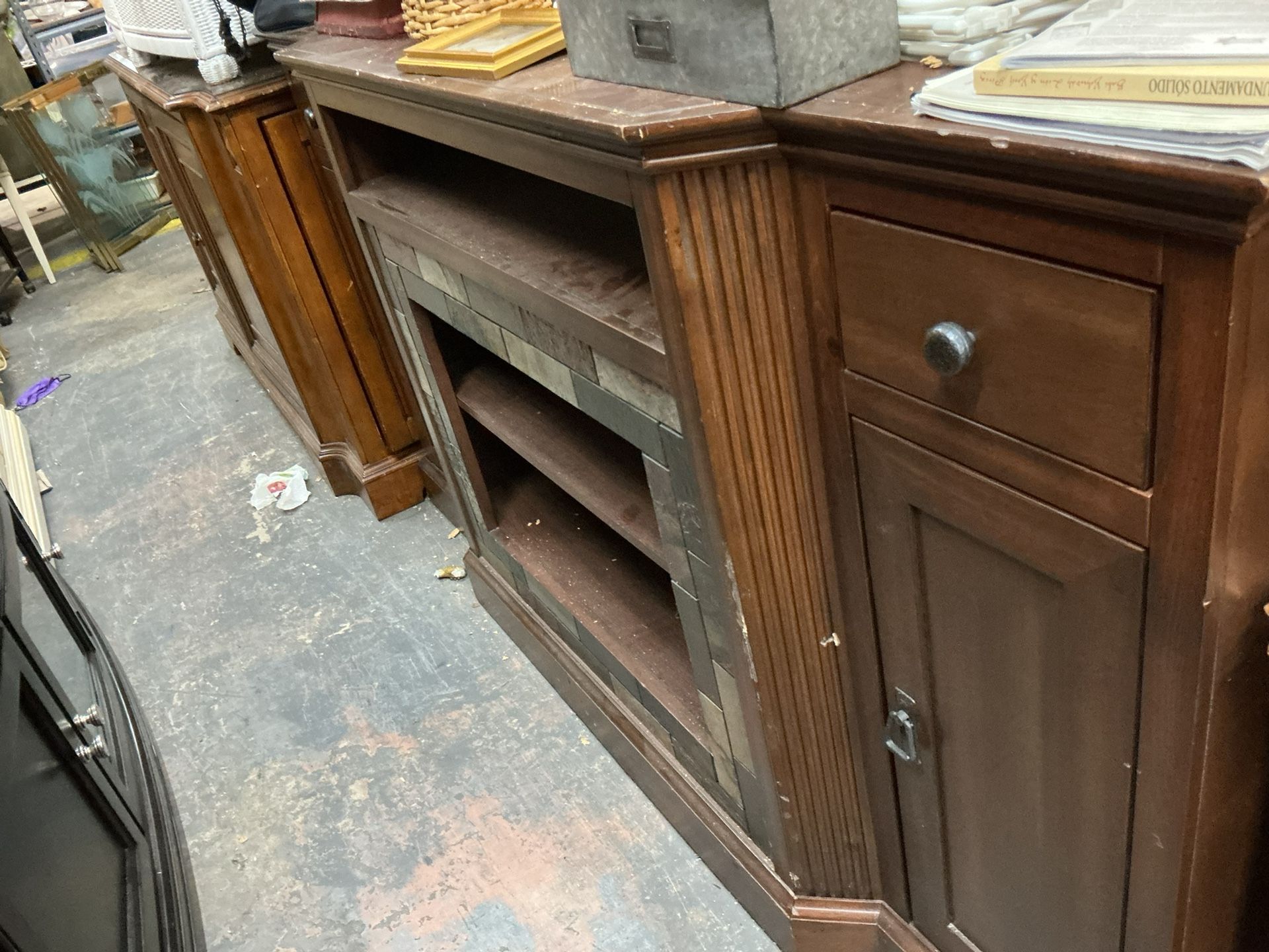 Dresser Very Cool