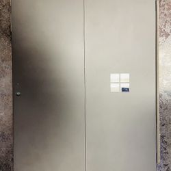 Microsoft Surface Pro 6th Generation Intel(R) Core(TM) i5-8350U CPU @ 1.70GHz 1.90 GHz