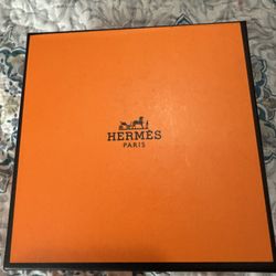 HERMES PARIS