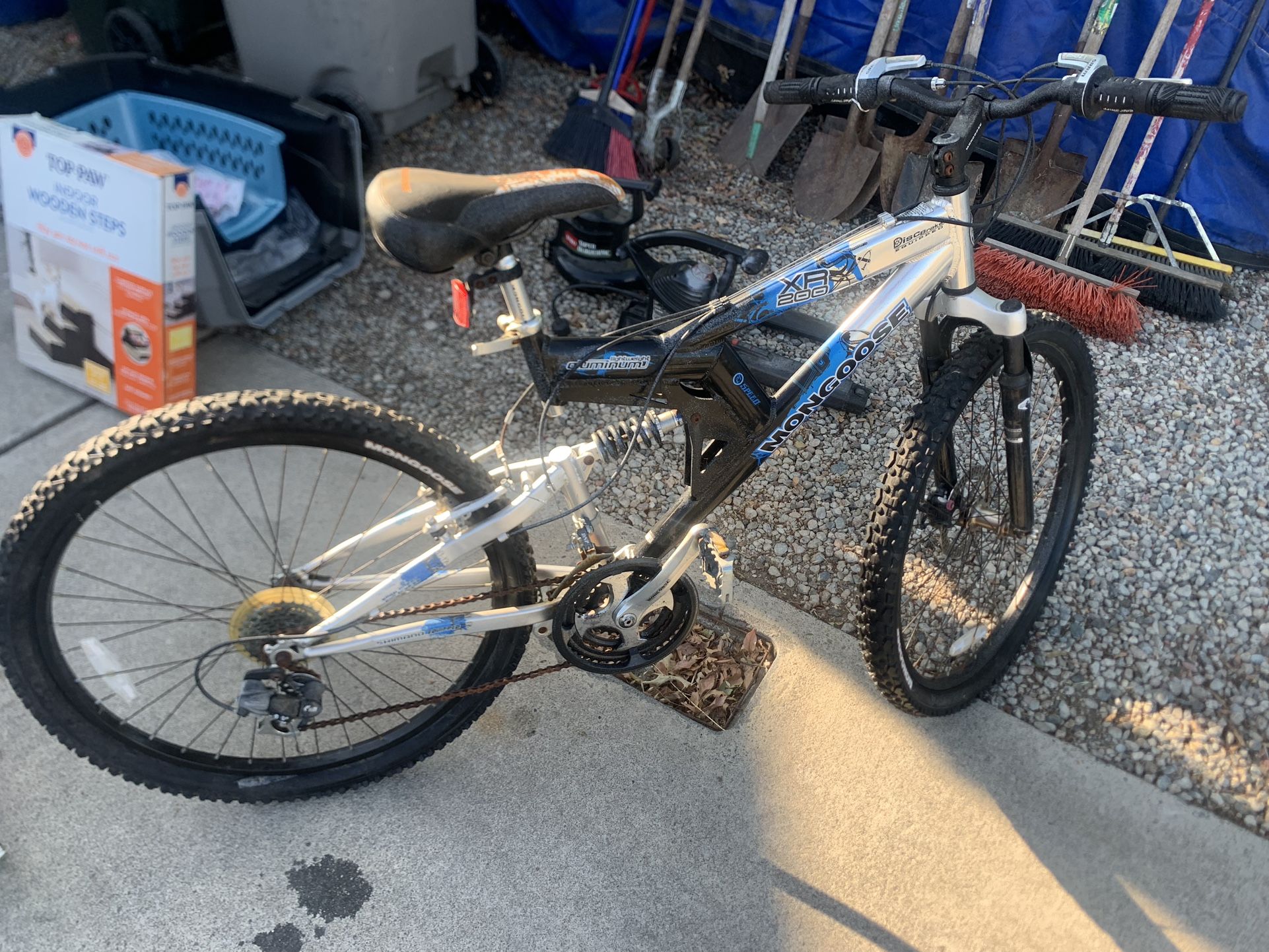 Mongoose XR 200 Used