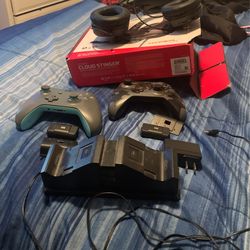 Headphones And Controllers And Battery Packs 