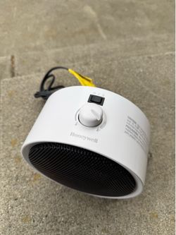 Honeywell UberHeat Ceramic Personal Heater