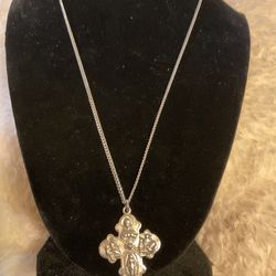 925 Sterling Silver Necklace And Pendant 