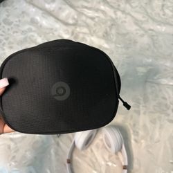 Beats Solo4 Wireless Headphones