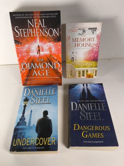 Lot of 4 Paperback Books: Neal Stephenson, Danielle Steel, Linda Goodnight