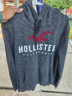 Holister sweater size L