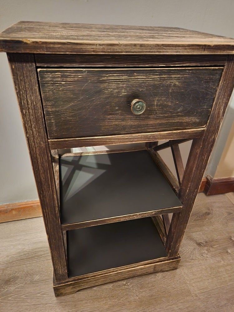 Distress Wooden Table with Drawer
