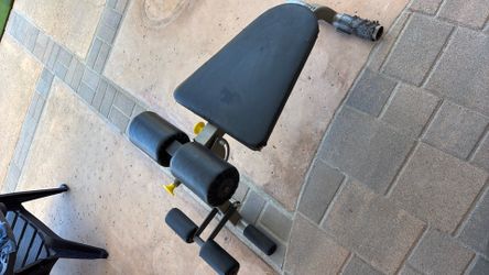 Sit-Up Bench