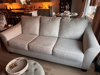 Couch (sofa)