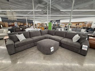 Clayton Graphite Sectional